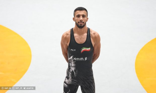 مرد یخی در ۷۷کیلوگرم کشتی می‌گیرد!